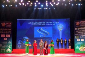 Serena Resort Kim Bôi nhận giải Khách sạn tiêu biểu năm 2018